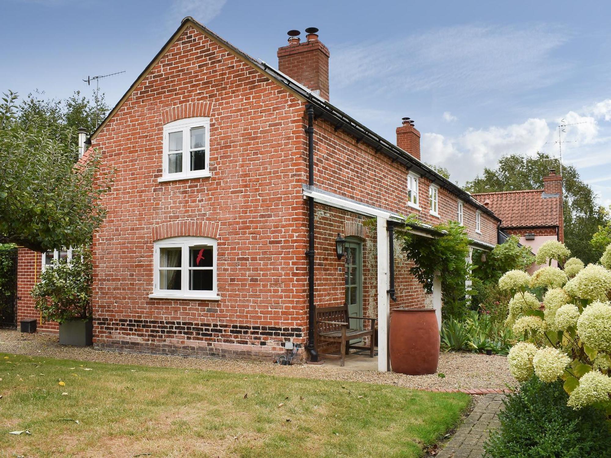 The Cottage Great Blakenham Bagian luar foto